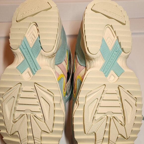 New in Box Adidas Original Yung-96 Chasm Blue Pink - Picture 4 of 6